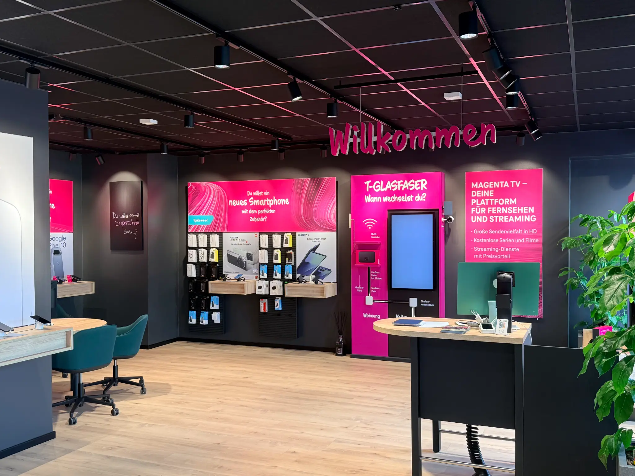 Telekom Partner Shop Mühlheim am Main von greem – Eingangsbereich